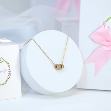 Eternity 3 Circle Necklace • Infinity Necklace • Minimalist Jewelry • Linked Circles Necklace • Connected Circles • Interlocking Rings